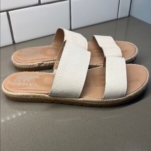 Sorel Cream Sandals Modern Minimalist Design